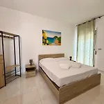 Gioele - Pool & Relax Mandra Capreria