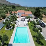 Villa Gioele - Pool & Relax Mandra Capreria